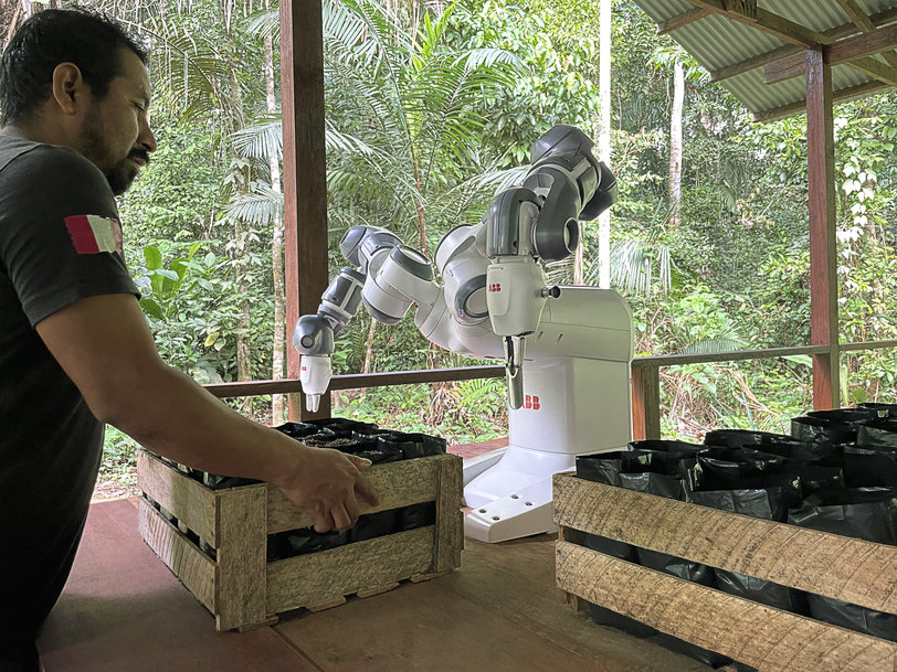 ROBÔ MAIS REMOTO DO MUNDO AUTOMATIZA PROJETO DE REFLORESTAMENTO DA AMAZÔNIA